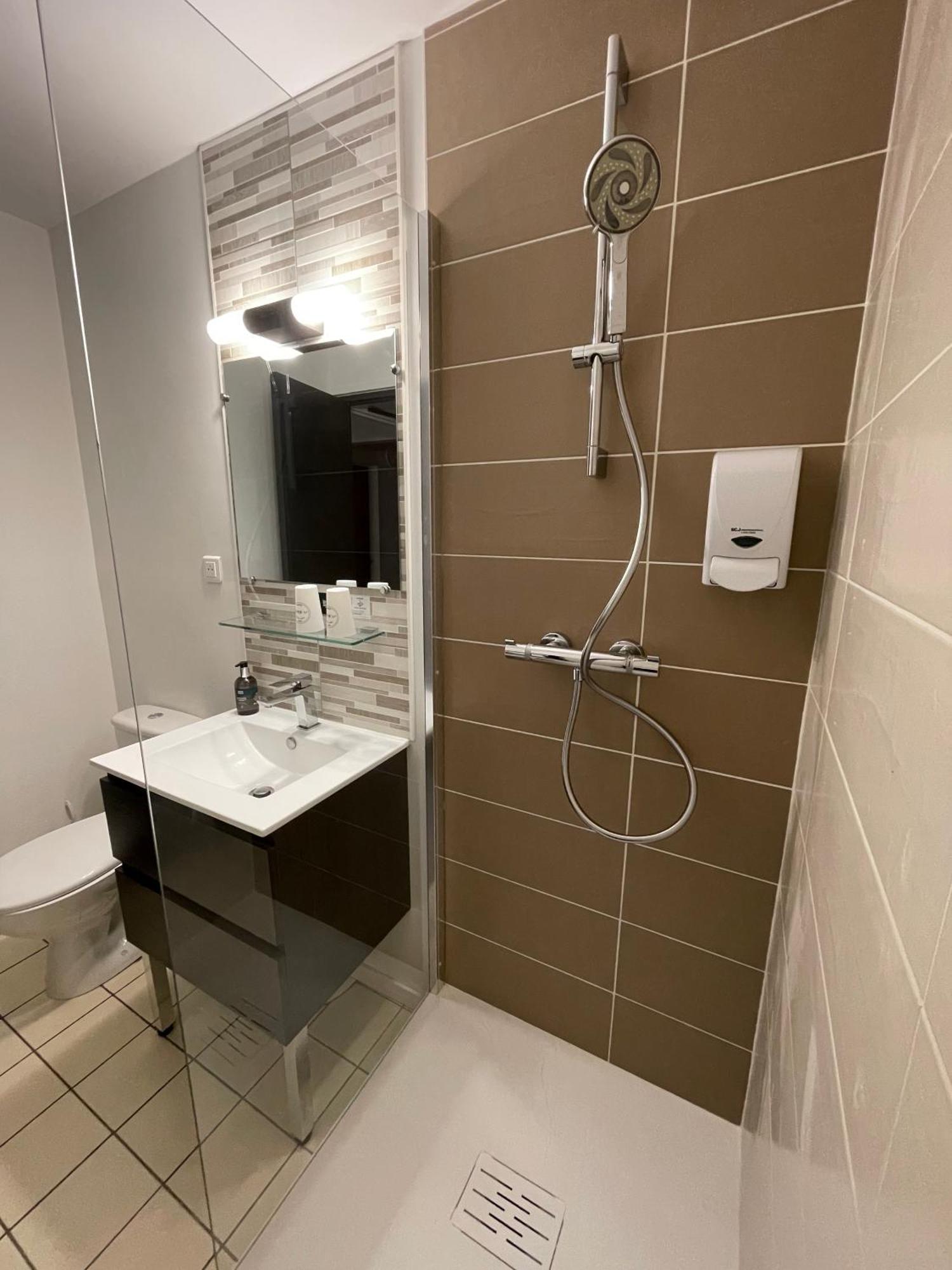 Hotel Paris Madrid Lesperon  المظهر الخارجي الصورة